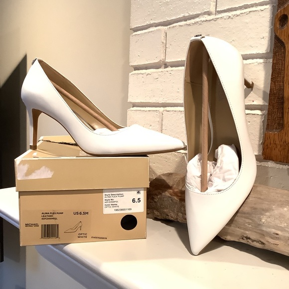 NIB Michael Kors Alina Flex Pump Heel Size 6.5 - Picture 1 of 10